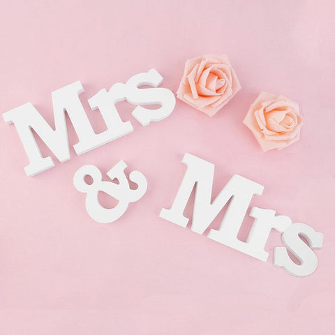 Mrs & Mrs Sign
